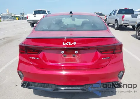 2024 Kia Forte Gt-Line z USA, uszkodzony, nr VIN 3KPF54AD7RE809925